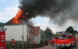 DLK 23/12 der FF Hameln trifft an der Einsatzstelle ein